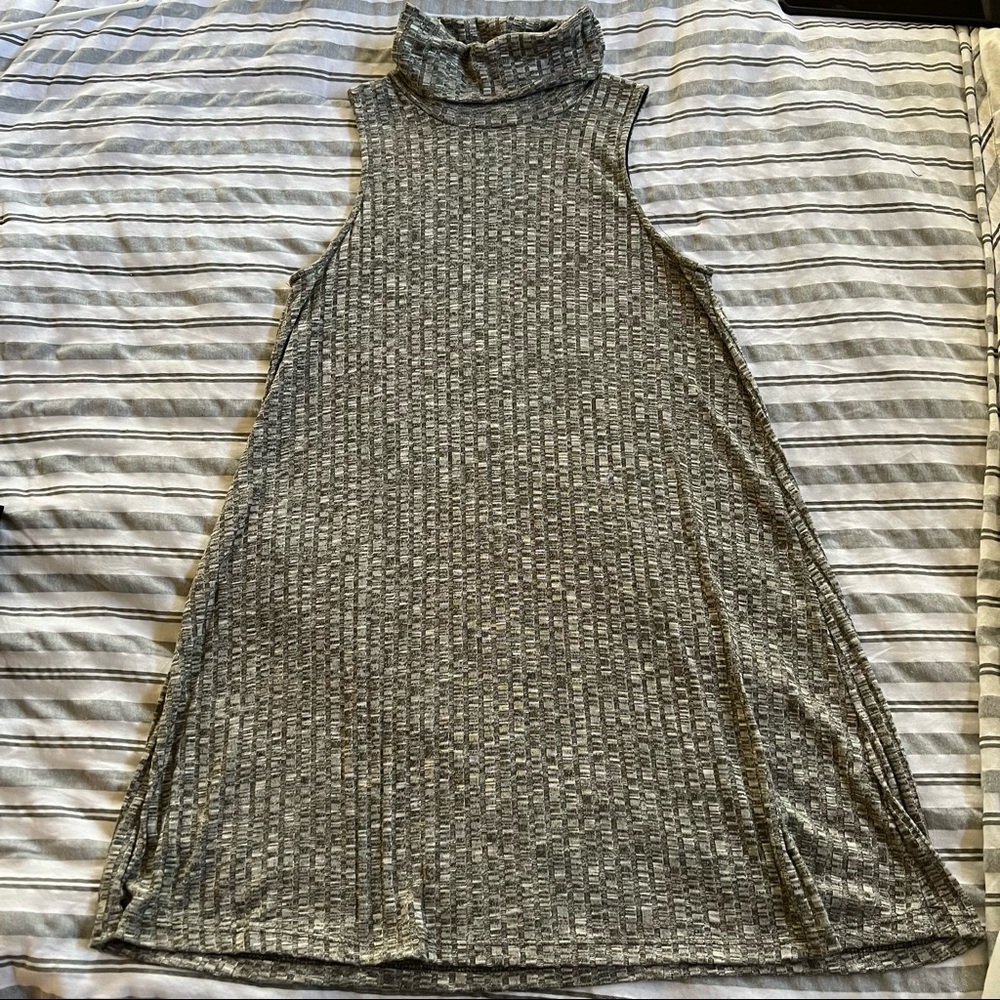 Turtle Neck Sleeveless Dress